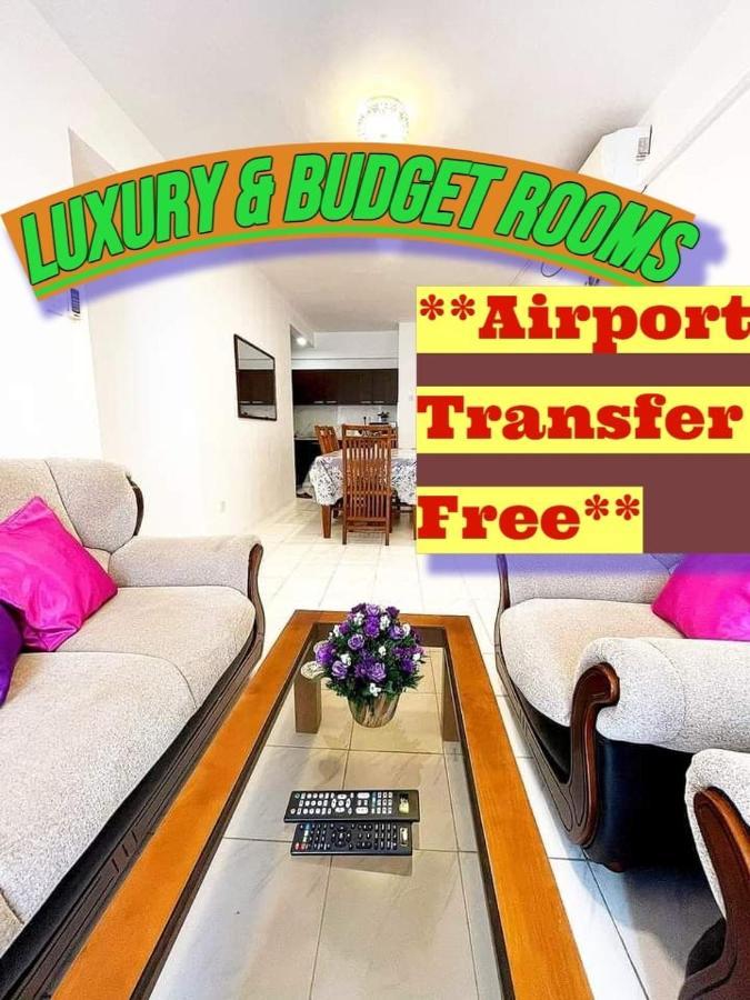 Qiqi Airport Villa Katunayaka Esterno foto