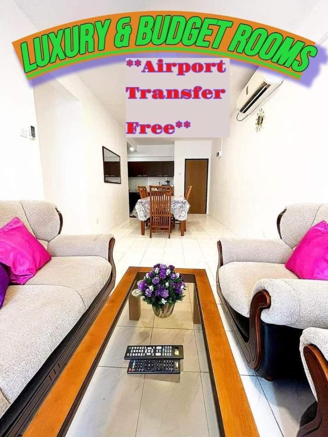 Qiqi Airport Villa Katunayaka Esterno foto